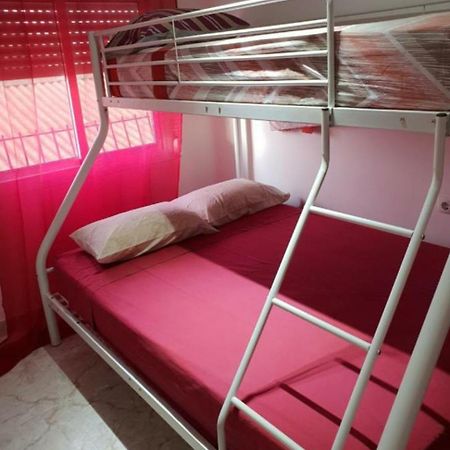 Rooms Nice And Quite Valencia Bagian luar foto