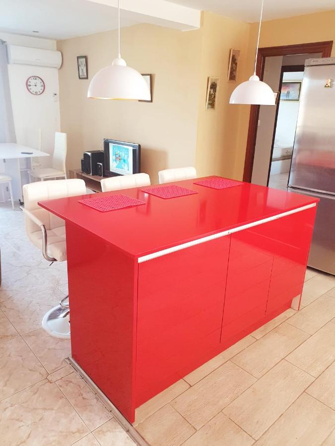 Rooms Nice And Quite Valencia Bagian luar foto