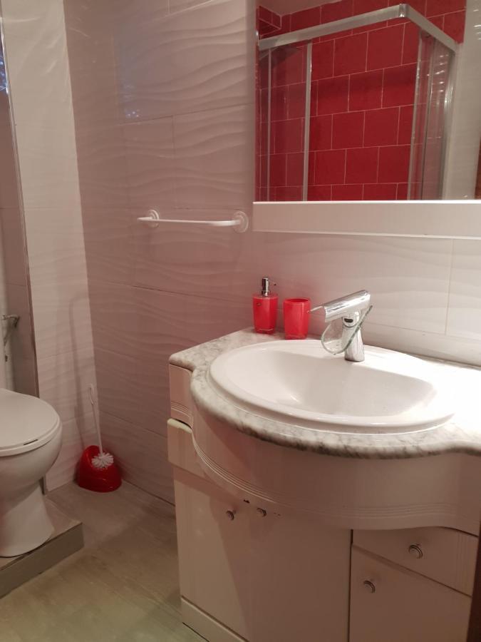 Rooms Nice And Quite Valencia Bagian luar foto
